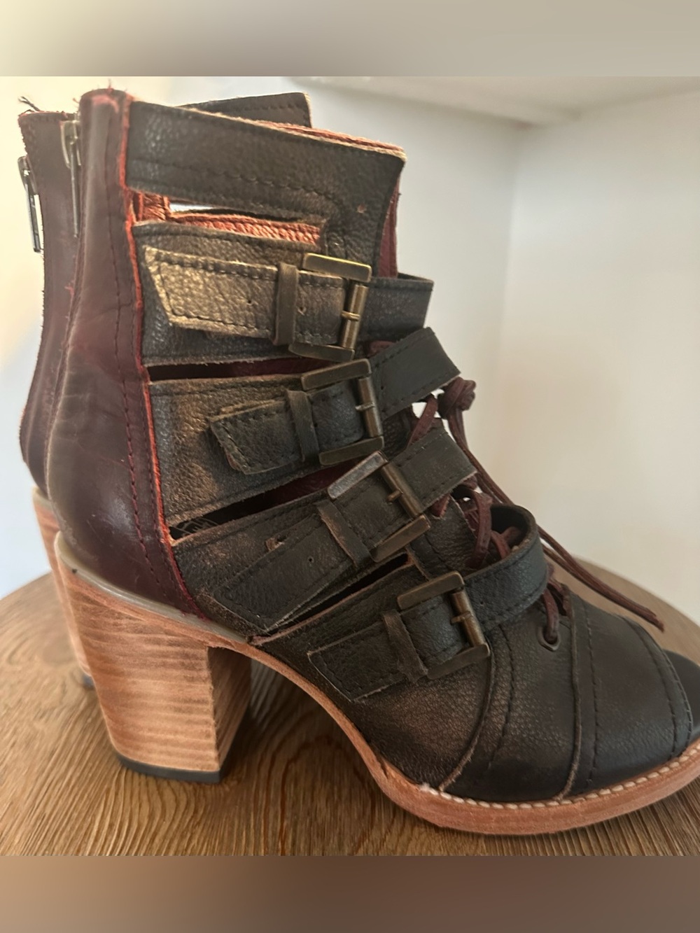 Freebird by Steven Braeden Booties - Picture 4 of 10